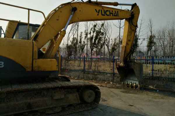 安徽出售转让二手8900小时2010年玉柴YC210LC挖掘机