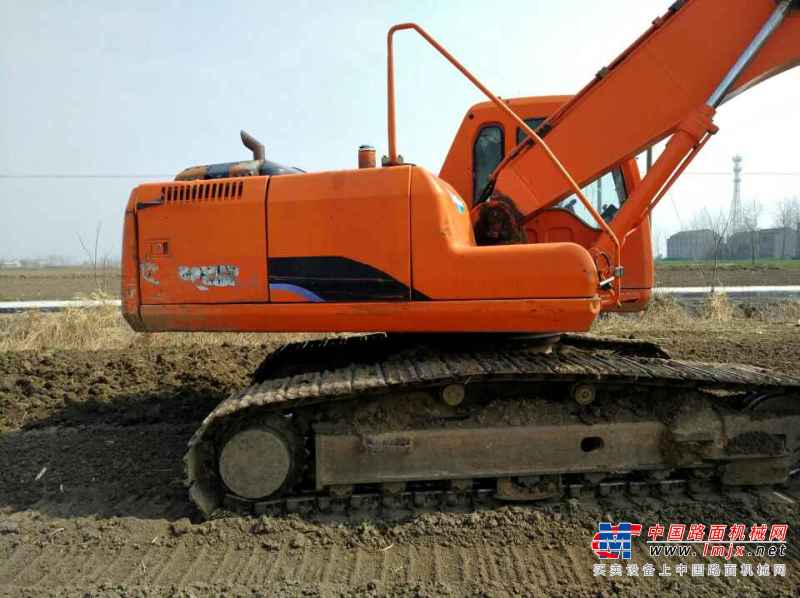 安徽出售转让二手12500小时2010年斗山DH215挖掘机