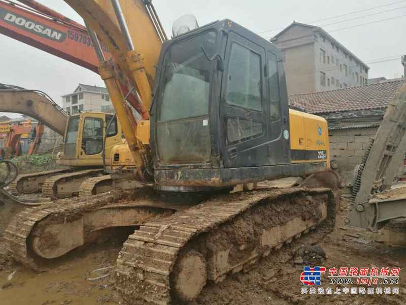 江西出售转让二手5600小时2012年现代R225挖掘机