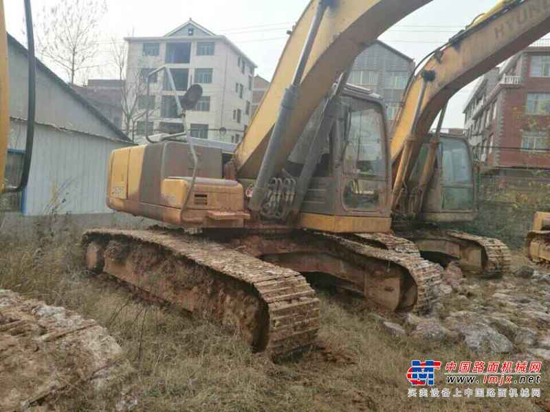 江西出售转让二手8000小时2010年徐工XE215挖掘机