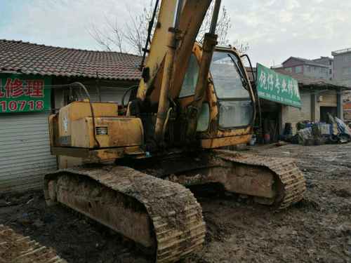 江西出售转让二手6800小时2010年现代R225LC挖掘机