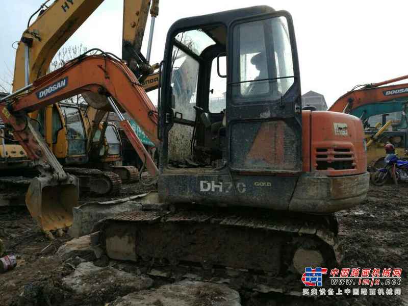 江西出售转让二手5600小时2010年斗山DX60挖掘机