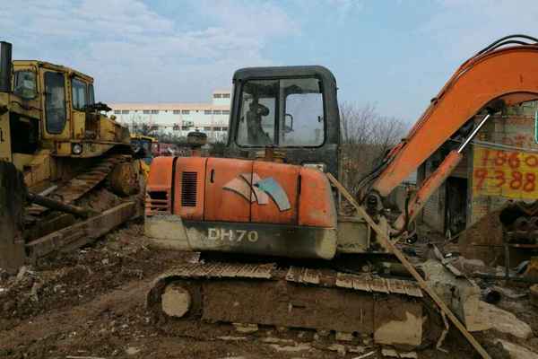 江西出售转让二手5600小时2010年斗山DX60挖掘机