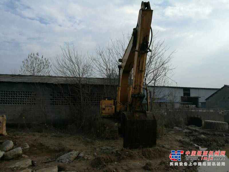 江西出售转让二手6300小时2005年现代R220LC挖掘机