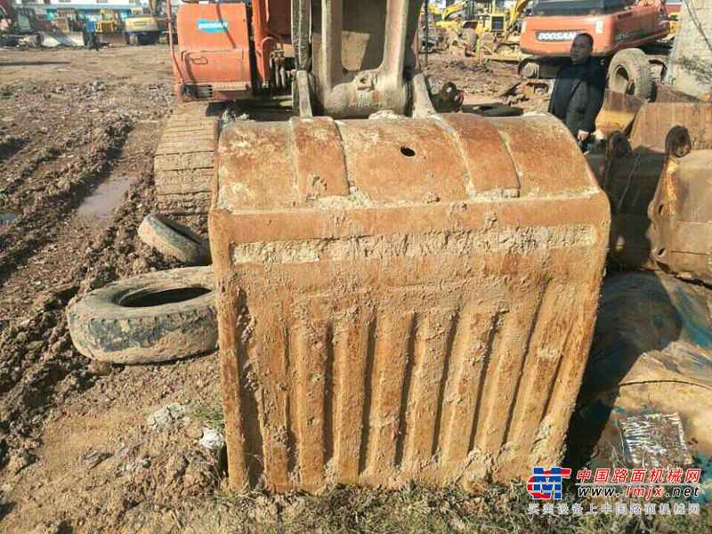 江西出售转让二手6800小时2008年现代R60挖掘机