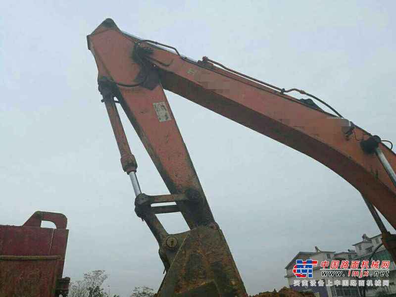 江西出售转让二手8000小时2010年日立EX200挖掘机