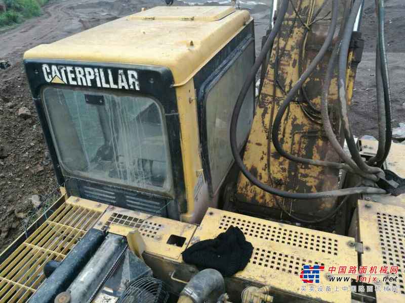 江西出售转让二手10000小时2009年卡特彼勒320B挖掘机