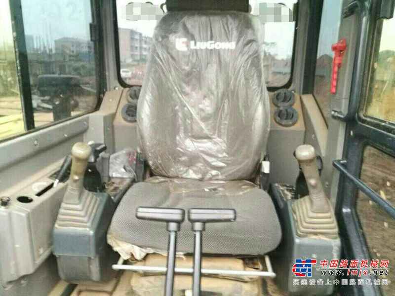 江西出售转让二手10000小时2011年柳工906D挖掘机