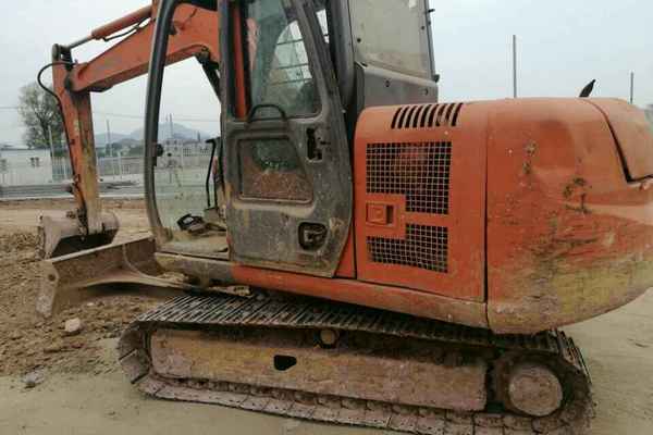 江西出售转让二手14000小时2010年日立EX60挖掘机