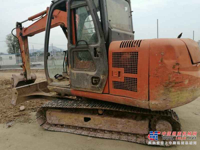 江西出售转让二手14000小时2010年日立EX60挖掘机