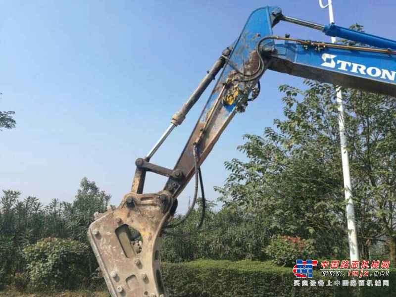 江西出售转让二手3000小时2013年山重建机GC208挖掘机