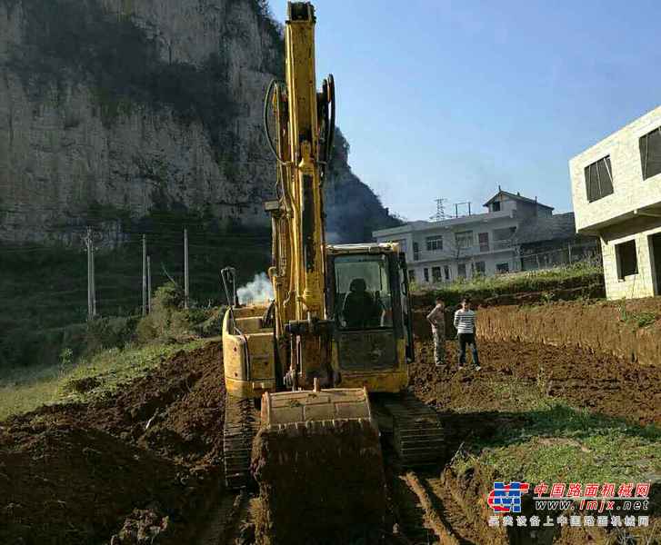 贵州出售转让二手6400小时2009年小松PC138US挖掘机