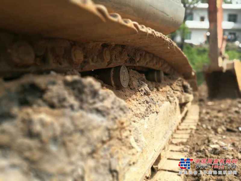 江西出售转让二手8000小时2010年日立ZX200挖掘机