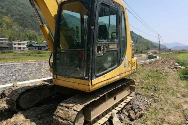 湖北出售转让二手8000小时2006年小松PC60挖掘机