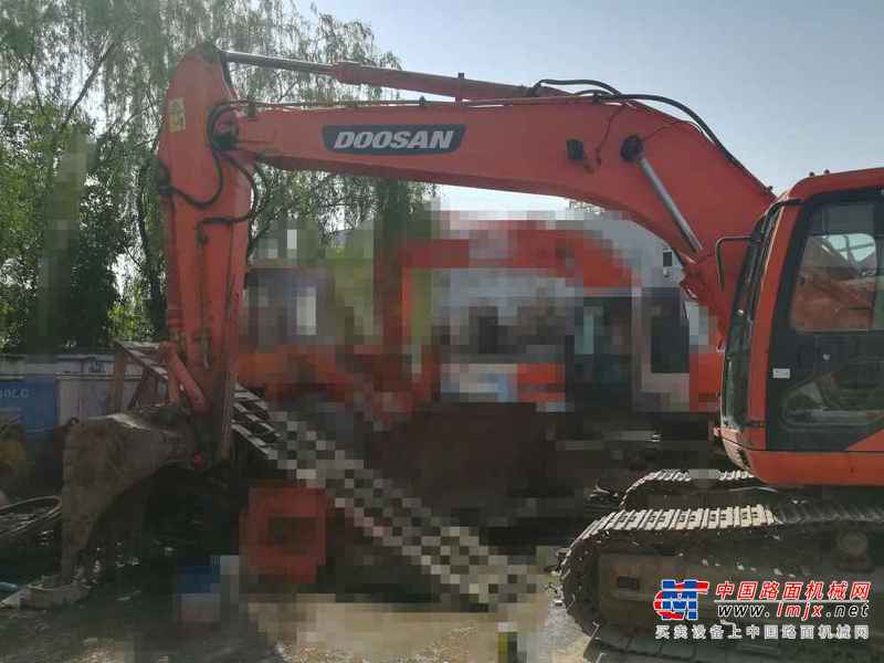 陕西出售转让二手4708小时2010年斗山DH225LC挖掘机