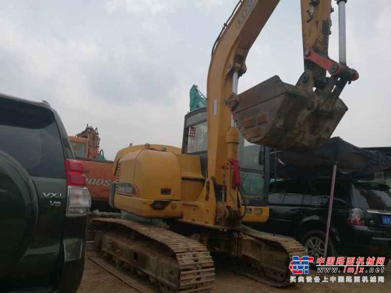 云南出售转让二手5800小时2011年福田雷沃FR85挖掘机