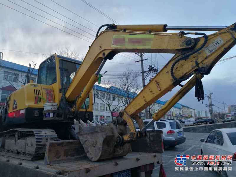 内蒙古出售转让二手7000小时2008年现代R60挖掘机