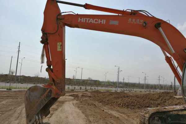 陕西出售转让二手6000小时2010年日立ZX240挖掘机
