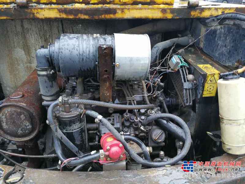 河南出售转让二手9000小时2009年龙工LG6060挖掘机