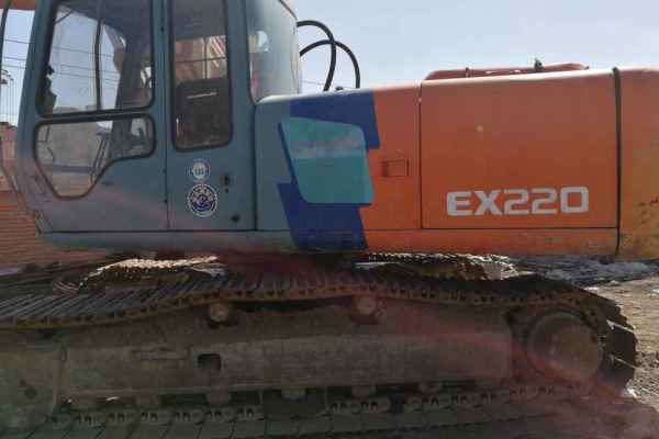 辽宁出售转让二手18000小时2003年日立EX200挖掘机