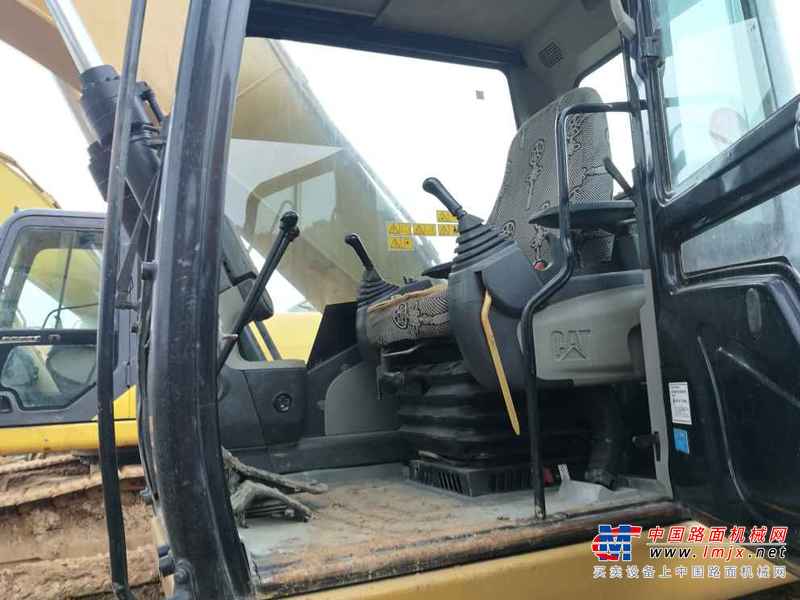 江西出售转让二手8000小时2011年卡特彼勒320D挖掘机