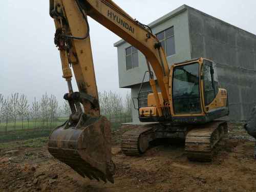 河南出售转让二手4500小时2013年现代R150LC挖掘机