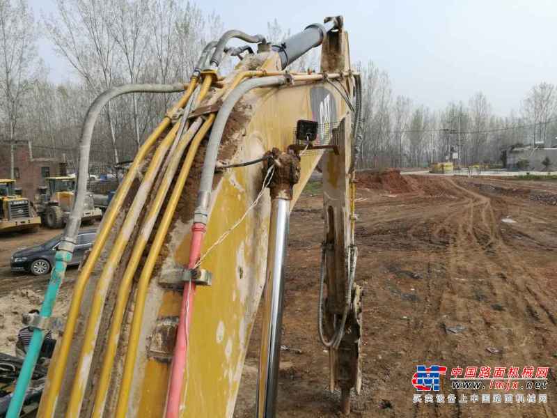 河南出售转让二手6000小时2013年卡特彼勒323D2L挖掘机