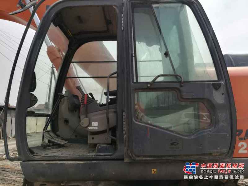 陕西出售转让二手6000小时2010年日立ZX250LC挖掘机
