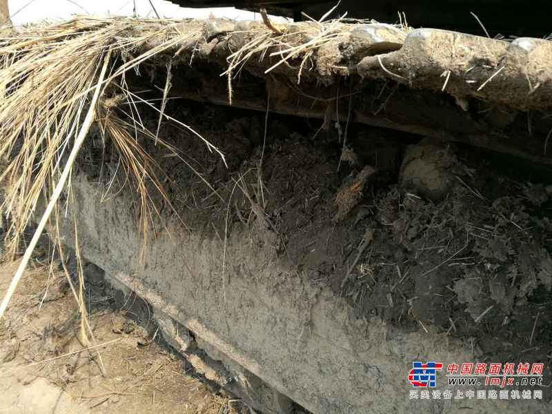 黑龙江出售转让二手15000小时2003年卡特彼勒320C挖掘机