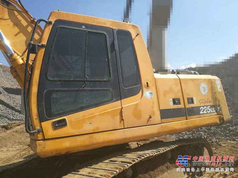 辽宁出售转让二手19000小时2005年现代R225LC挖掘机