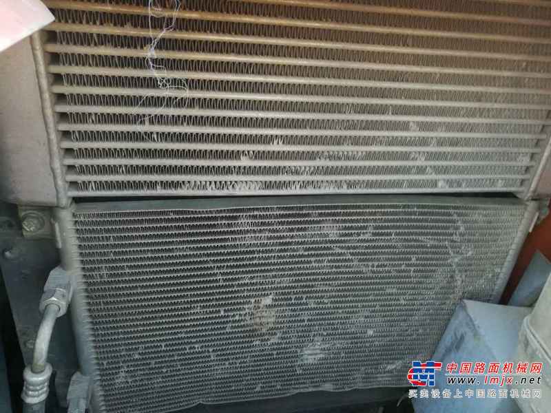 黑龙江出售转让二手12000小时2007年日立ZX120挖掘机