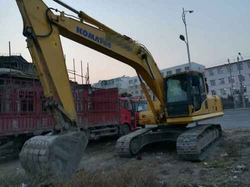吉林出售转让二手3000小时2012年小松PC210LC挖掘机