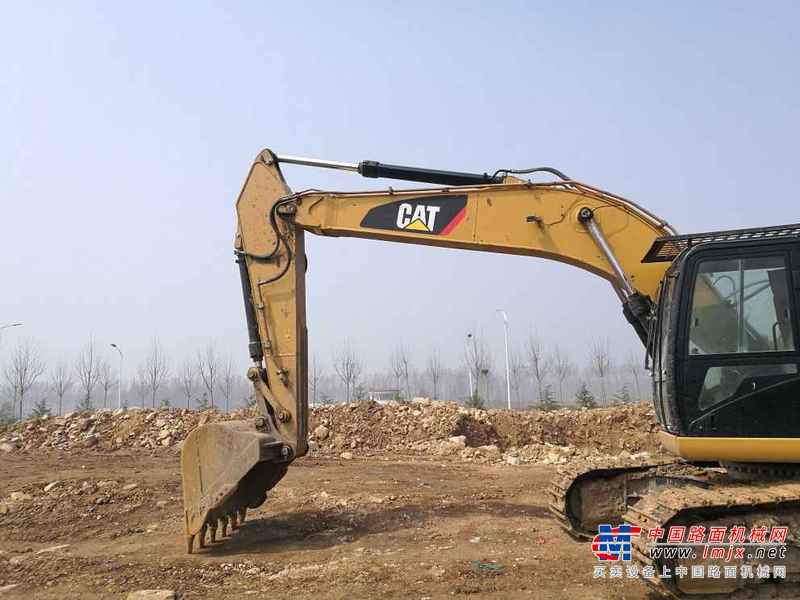 山东出售转让二手5000小时2011年卡特彼勒320D2挖掘机