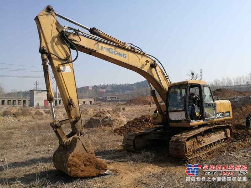 山东出售转让二手15000小时2008年柳工CLG220LC挖掘机
