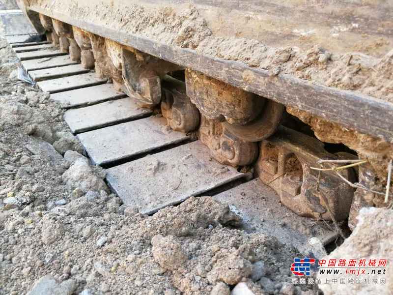 陕西出售转让二手8000小时2009年日立ZX250H挖掘机