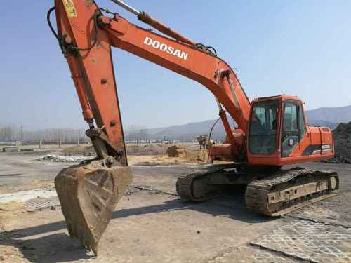 安徽出售转让二手14000小时2007年斗山DH220挖掘机