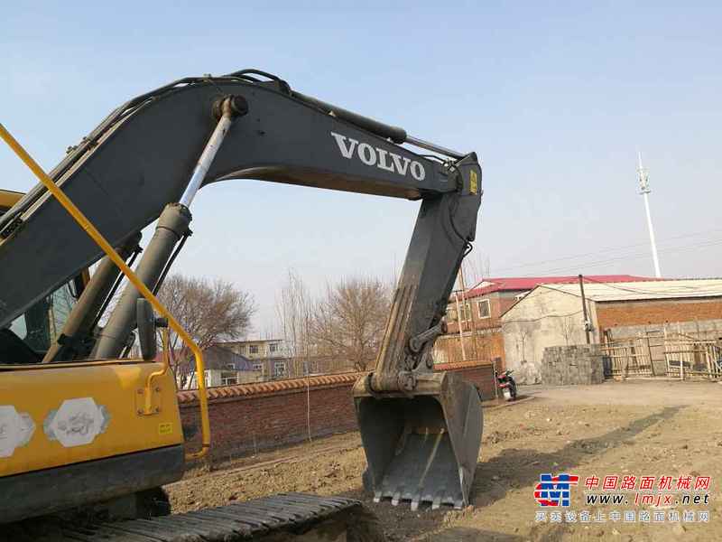 吉林出售转让二手8600小时2011年沃尔沃EC240B挖掘机
