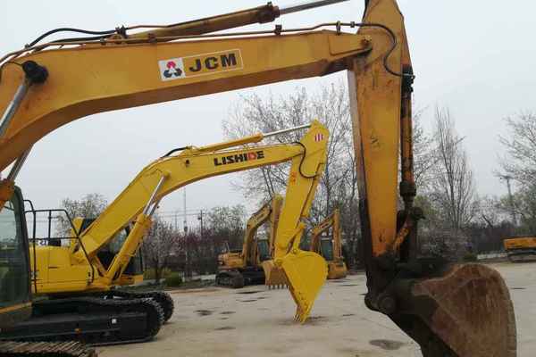 山东出售转让二手10000小时2013年山重建机JCM921C挖掘机