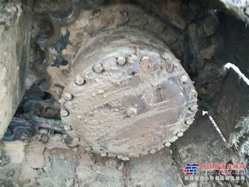 河南出售转让二手8000小时2010年现代R265LC挖掘机