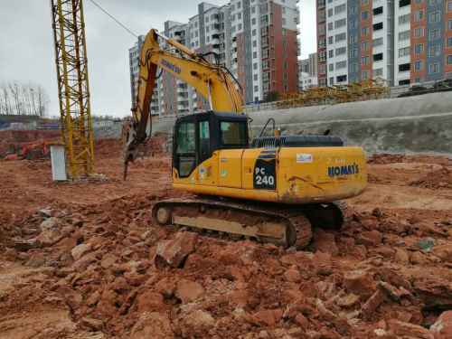 河南出售转让二手8150小时2011年龙工LG6235挖掘机