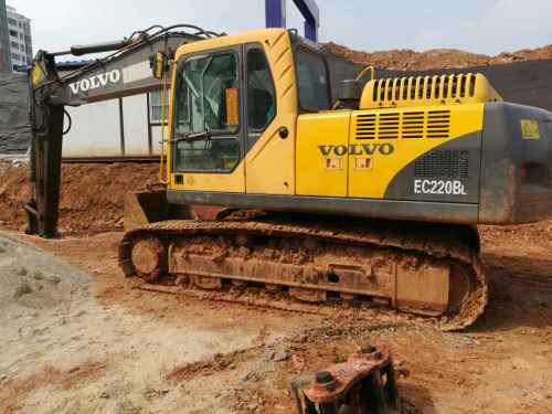河南出售转让二手8800小时2008年沃尔沃EC210B挖掘机