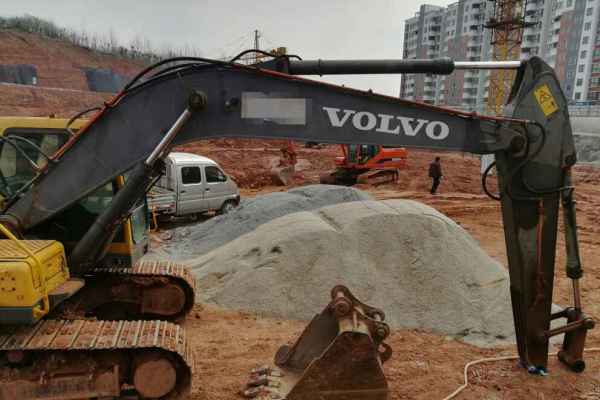 河南出售转让二手8800小时2008年沃尔沃EC210B挖掘机
