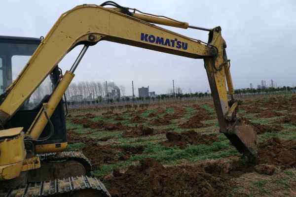 山东出售转让二手5853小时2012年小松PC60挖掘机