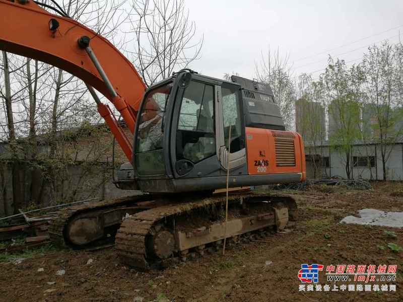 湖北出售转让二手11000小时2010年日立EX200挖掘机