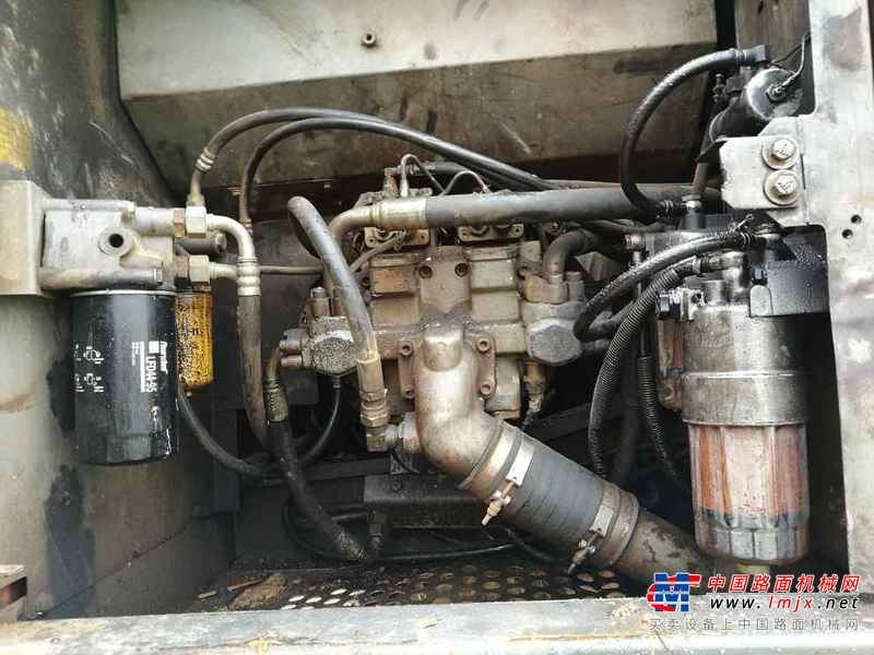 湖北出售转让二手7600小时2009年日立EX200挖掘机