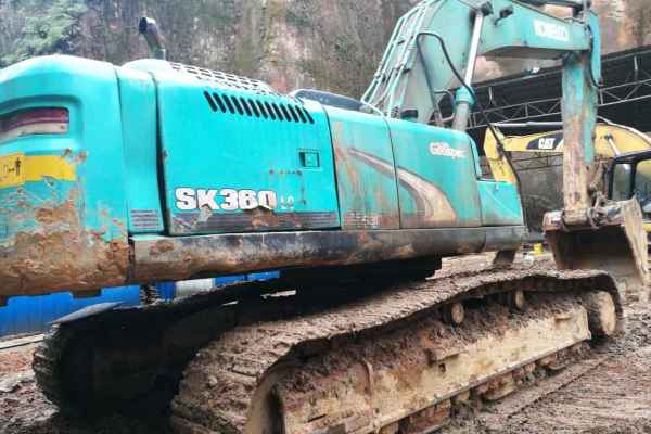 湖北出售转让二手9500小时2011年神钢SK350LC挖掘机