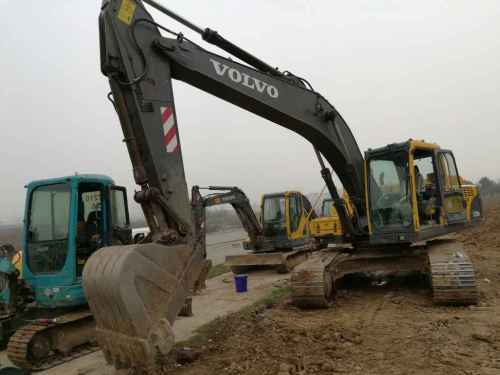 陕西出售转让二手7800小时2009年沃尔沃EC210BLC挖掘机
