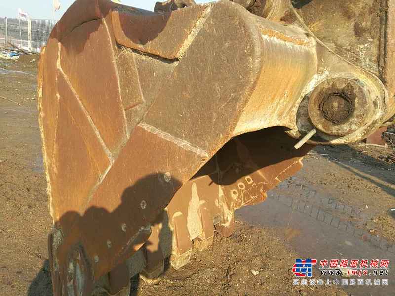 黑龙江出售转让二手12000小时2003年卡特彼勒330B挖掘机