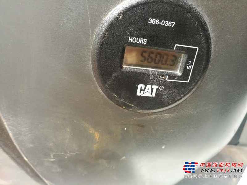 湖北出售转让二手5600小时2012年卡特彼勒323D挖掘机