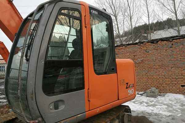 黑龙江出售转让二手16000小时2008年日立ZX70挖掘机